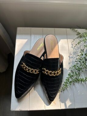Black Croc-Embossed Pointed Mules with Gold Chain